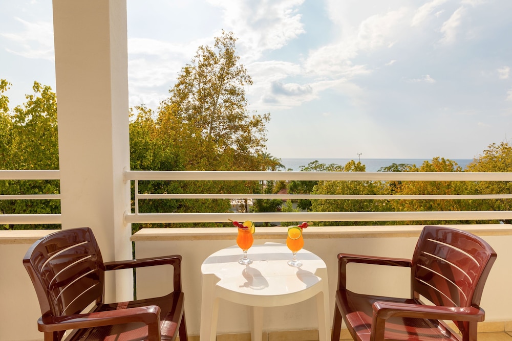 Labranda Alantur Resort Rezervasyon