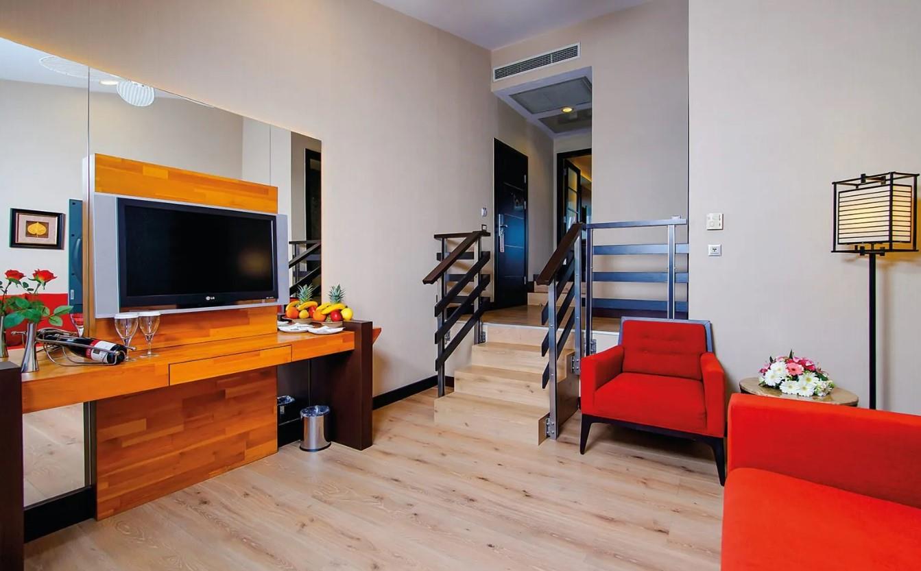 Limak Lara Deluxe Hotel & Resort Rezervasyon