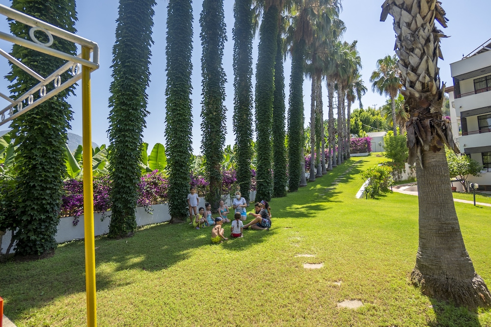 Club Hotel Titan Rezervasyon