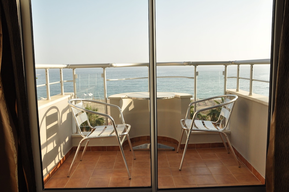 Kleopatra Celine Hotel Rezervasyon