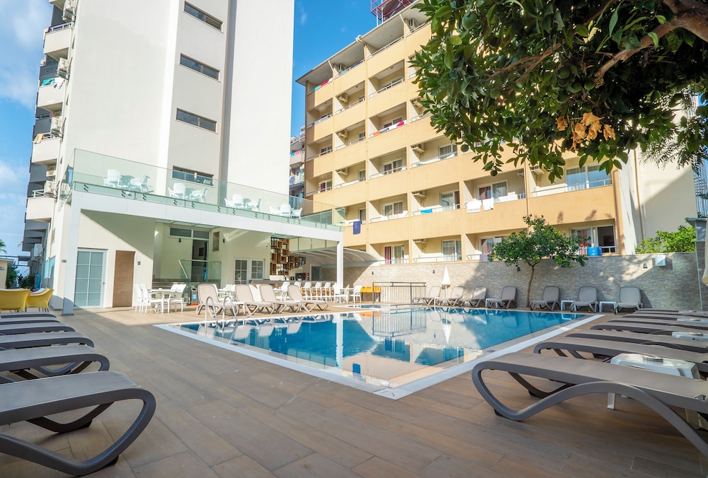 Kleopatra Celine Hotel Rezervasyon