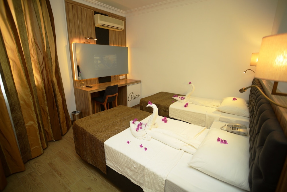 Kleopatra Celine Hotel Rezervasyon