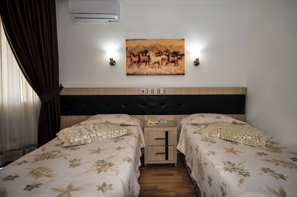 Monte Carlo Hotel Rezervasyon