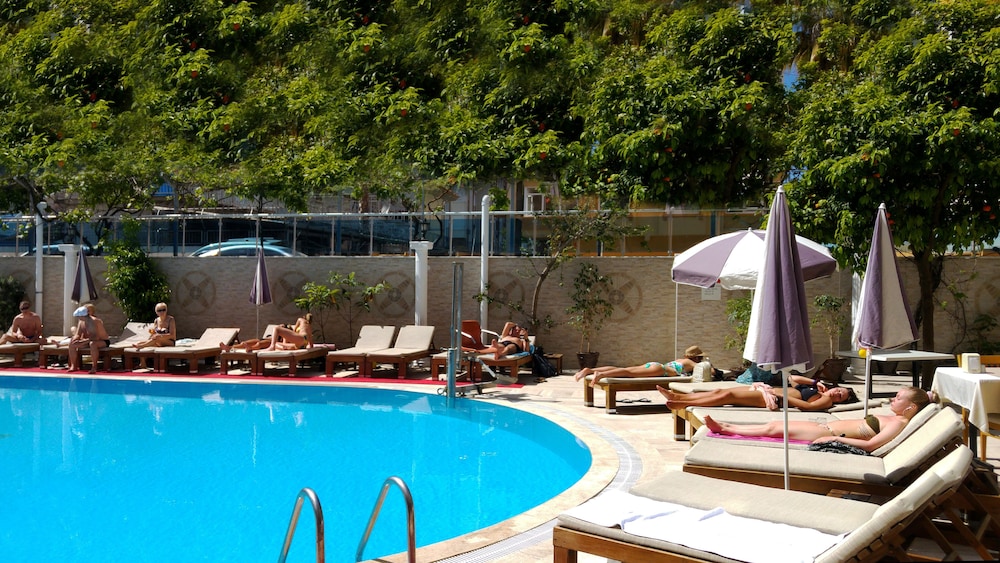 Monte Carlo Hotel Rezervasyon