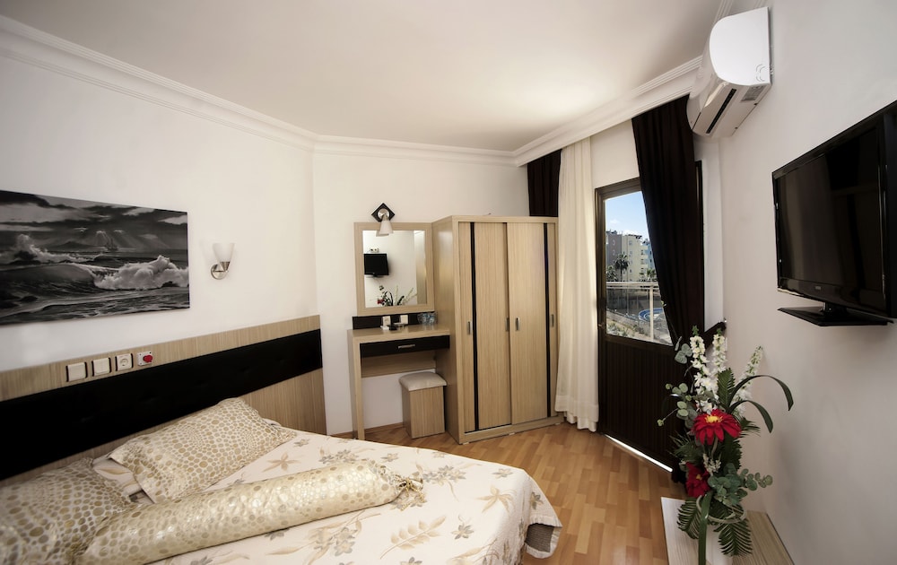 Monte Carlo Hotel Rezervasyon