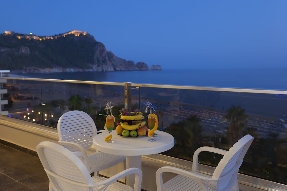 Xperia Saray Beach Hotel Rezervasyon