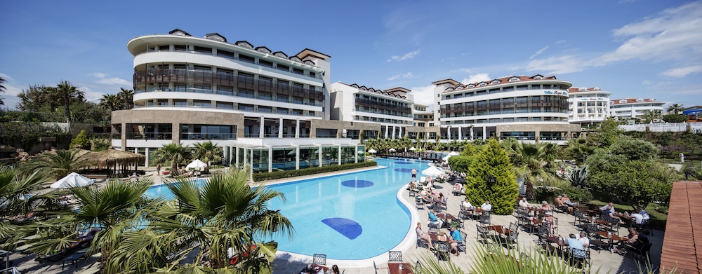 Alba Royal Hotel Rezervasyon
