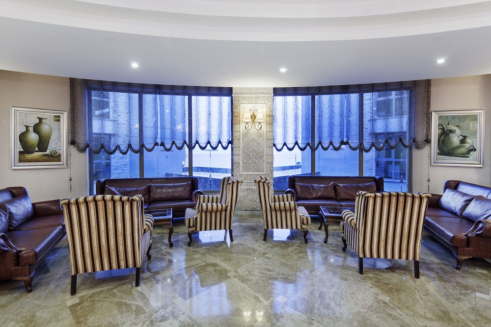 Alba Royal Hotel Rezervasyon