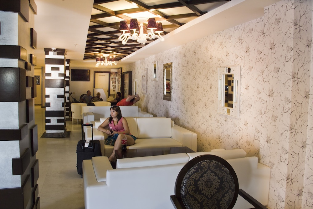 Adella Side Hotel Rezervasyon