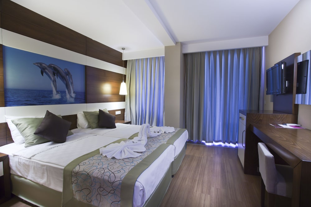 Adella Side Hotel Rezervasyon