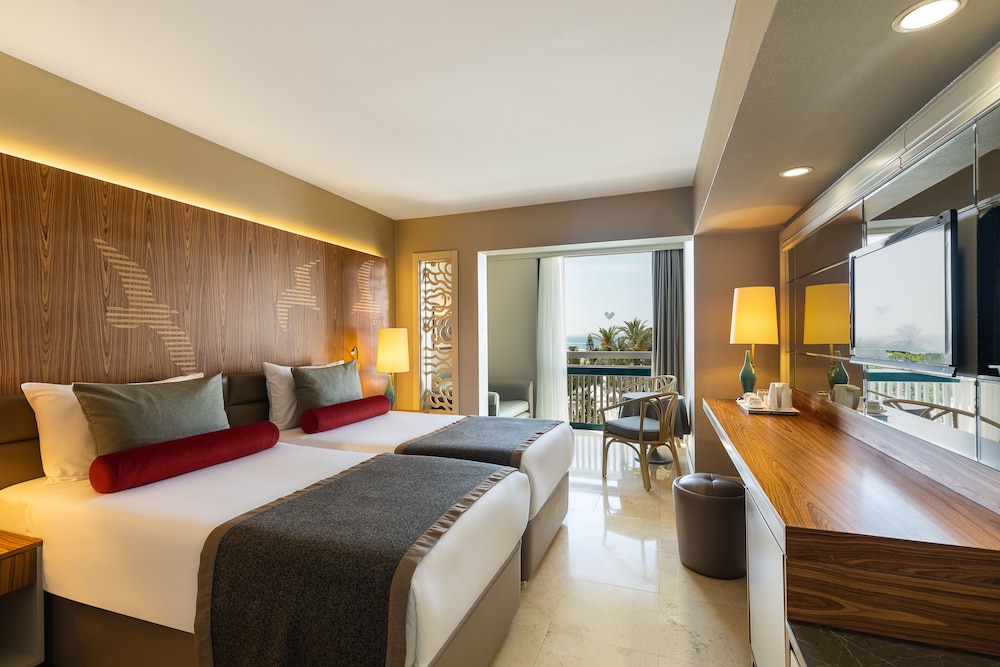 Paloma Perissia Rezervasyon