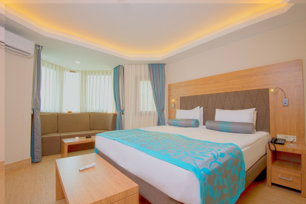 Club & Hotel Letoonia Rezervasyon