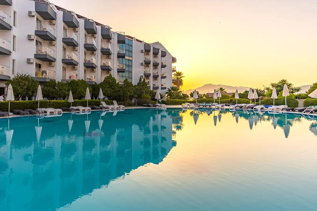Caprice Beach Hotel Rezervasyon