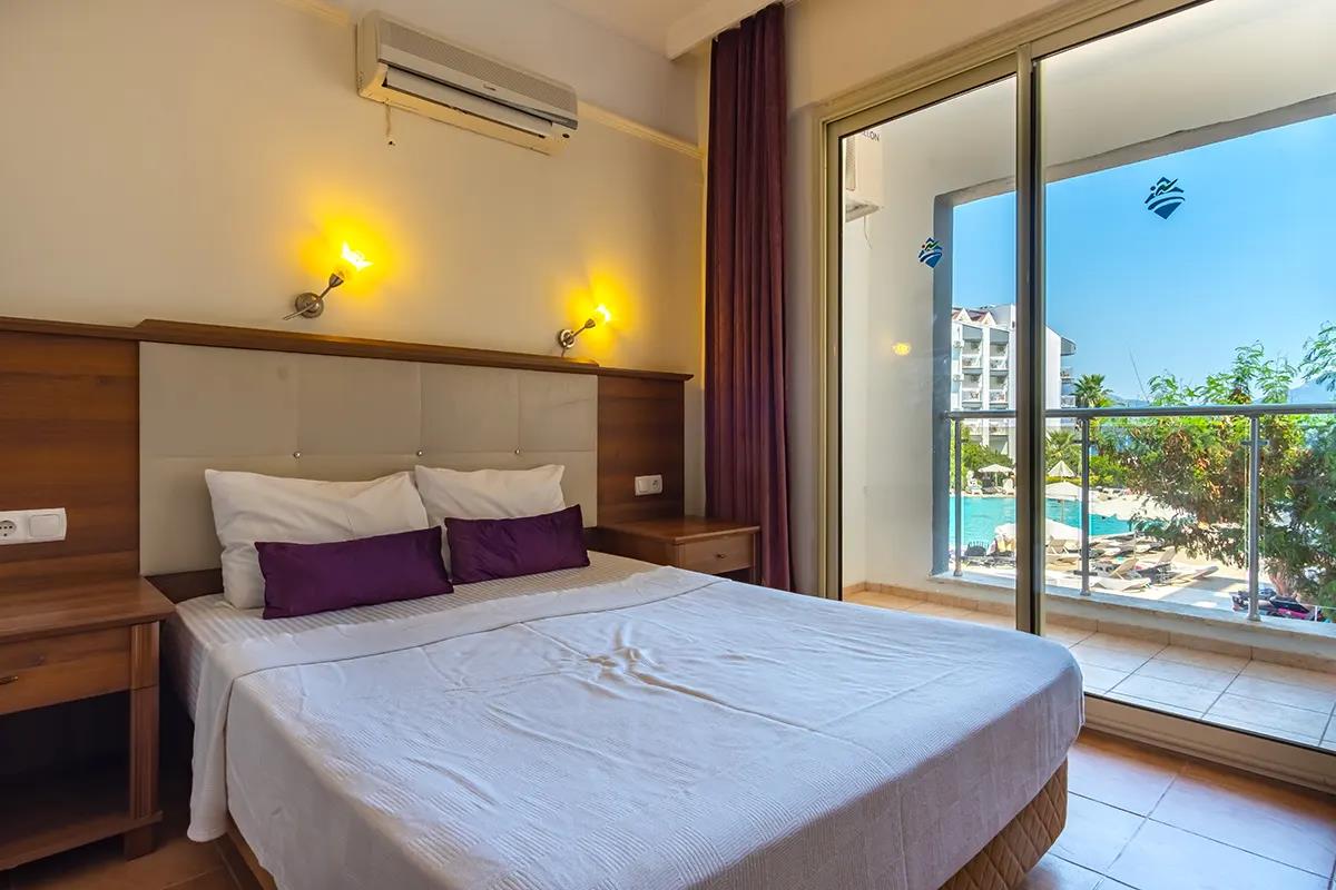 Caprice Beach Hotel Rezervasyon