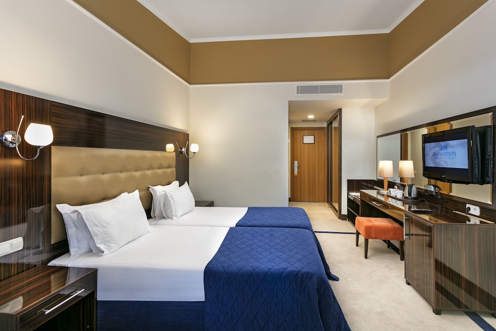 Pine Beach Belek Rezervasyon