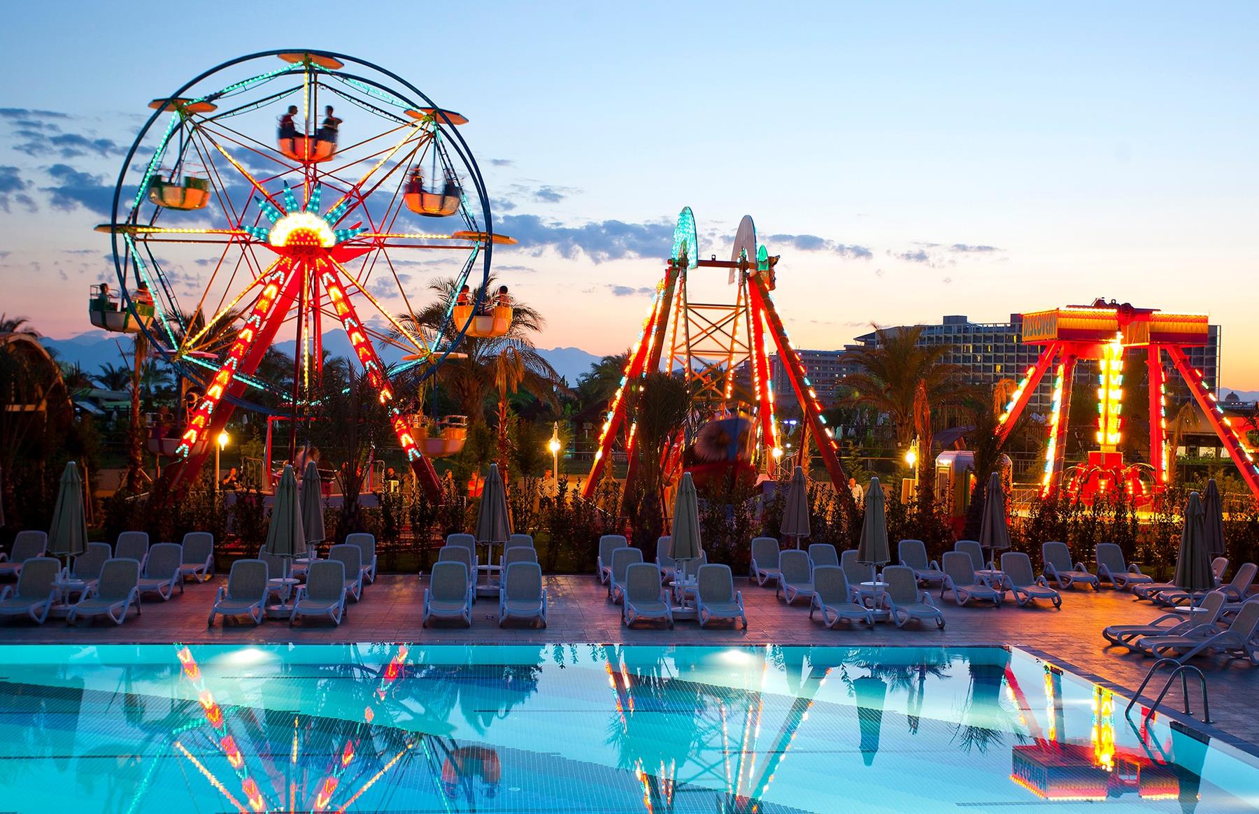 Royal Holiday Palace Rezervasyon