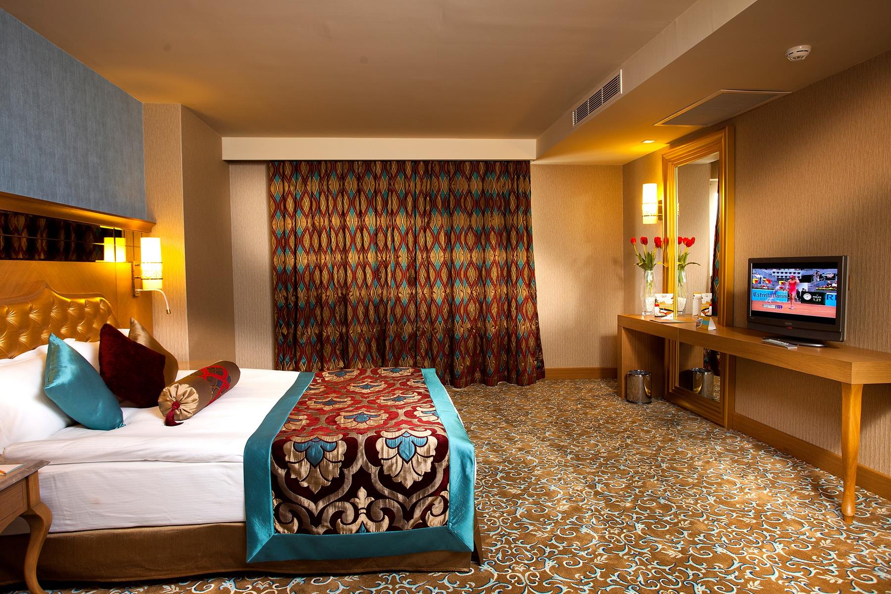 Royal Holiday Palace Rezervasyon