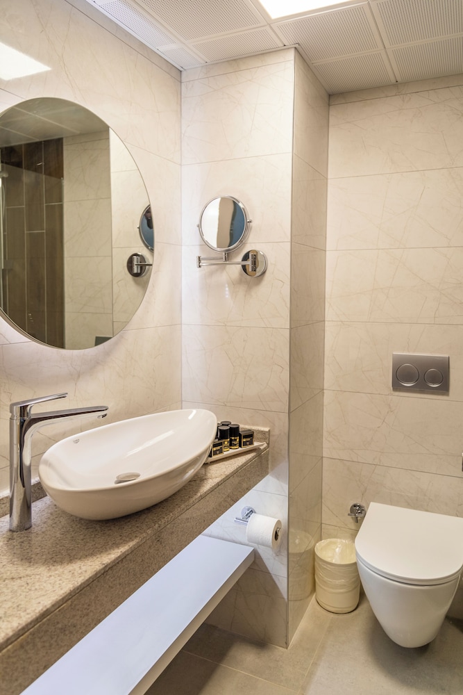 Fame Hotel Rezervasyon