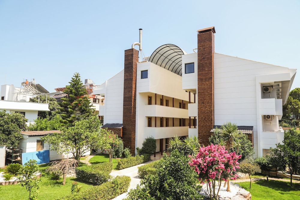 Fame Hotel Rezervasyon