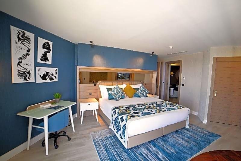 Royal Wings Hotel Rezervasyon