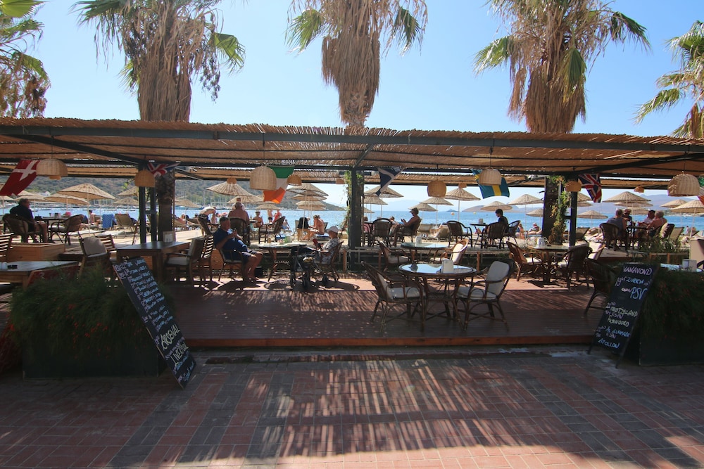 Hotel Ambrosia Rezervasyon