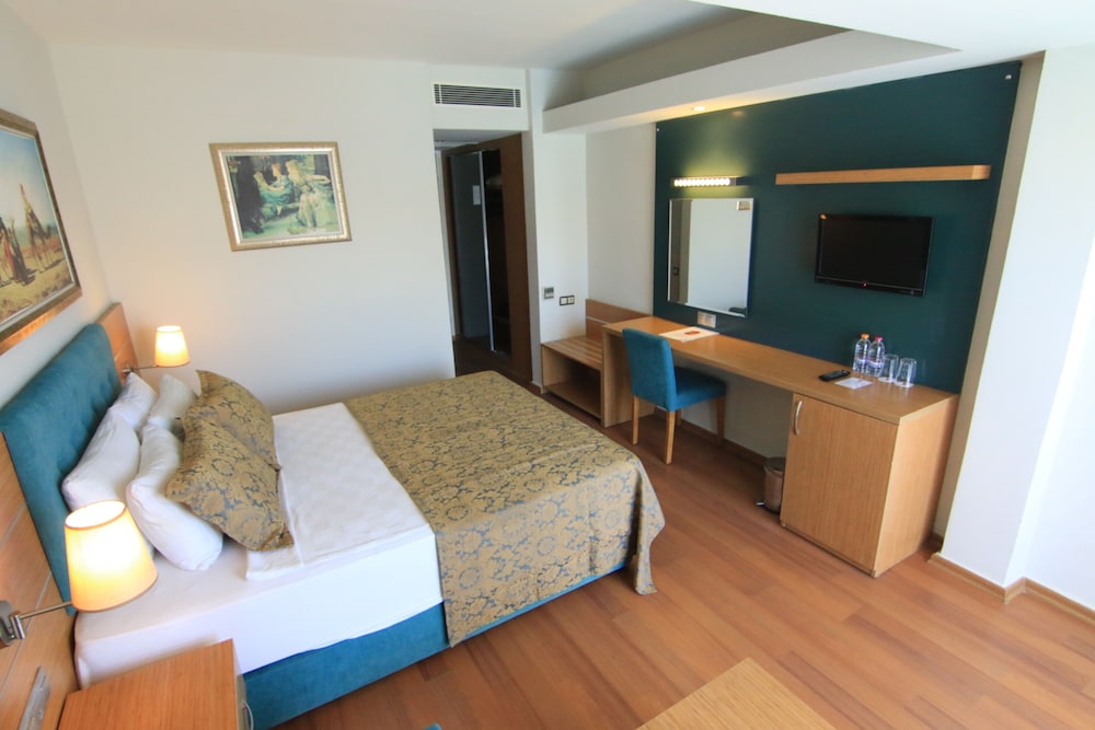 Hotel Ambrosia Rezervasyon