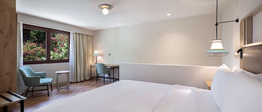 DoubleTree by Hilton Bodrum Isil Club Resort Rezervasyon