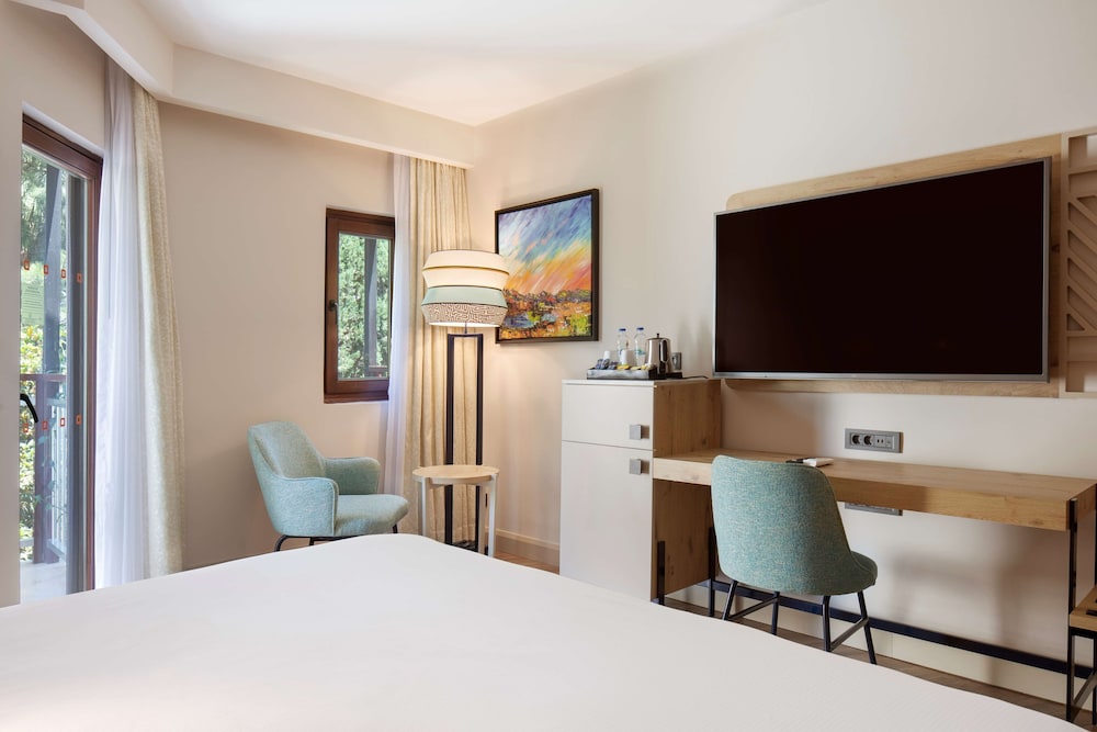 DoubleTree by Hilton Bodrum Isil Club Resort Rezervasyon