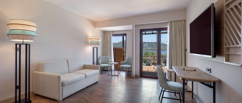 DoubleTree by Hilton Bodrum Isil Club Resort Rezervasyon