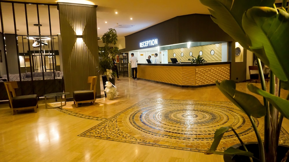 Roseira Beach Resort Rezervasyon