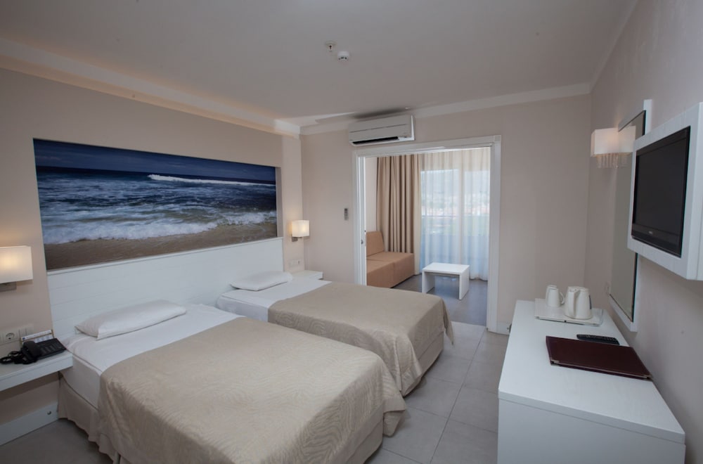 Batihan Beach Resort & Spa Rezervasyon