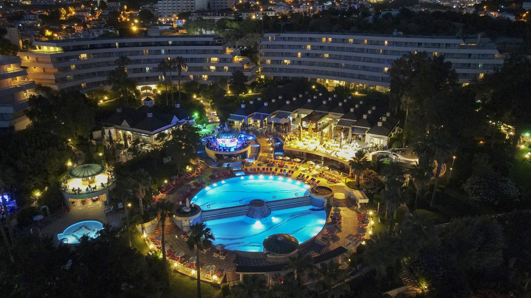 The Grand Blue Sky International Rezervasyon