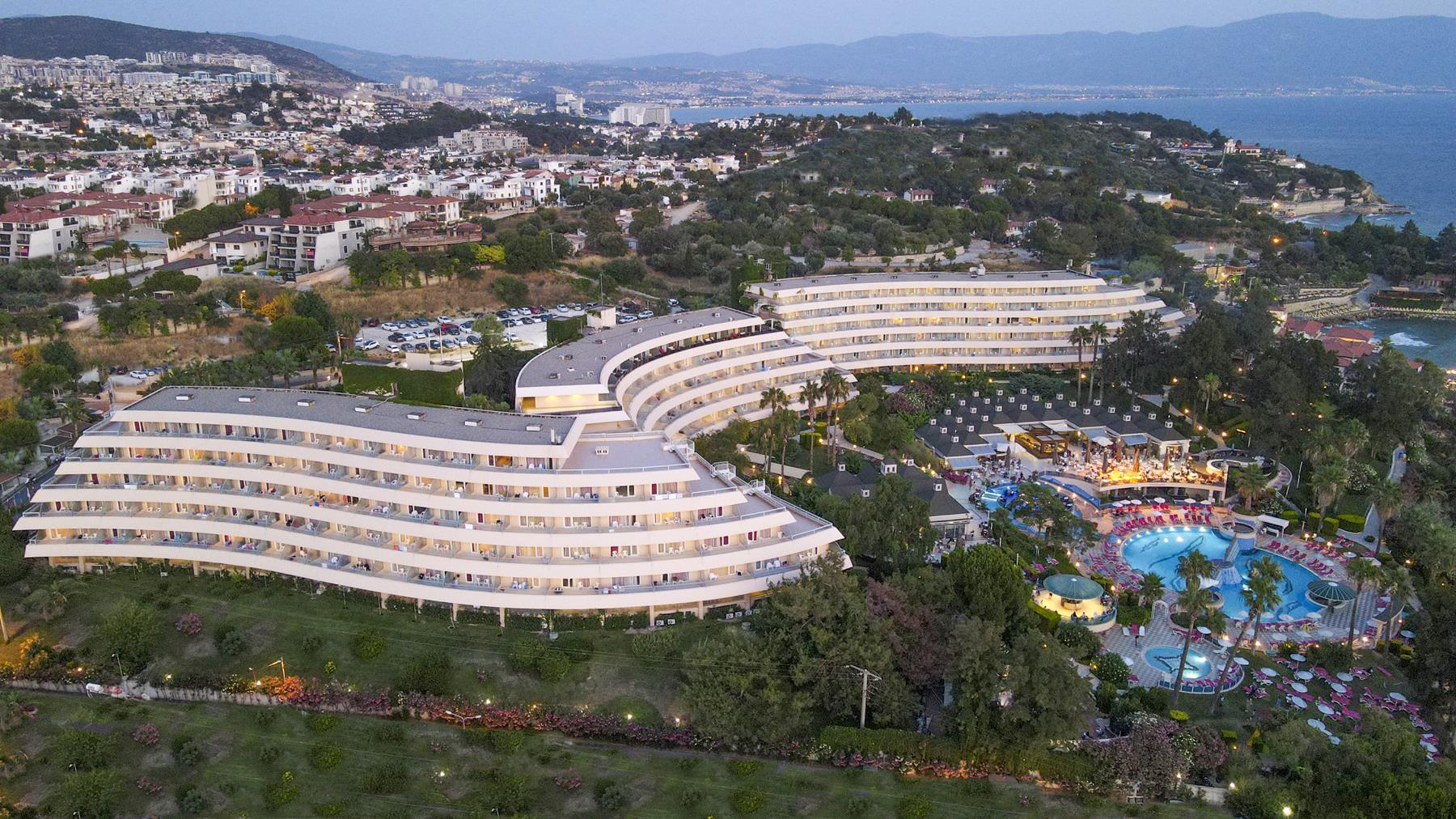 The Grand Blue Sky International Rezervasyon