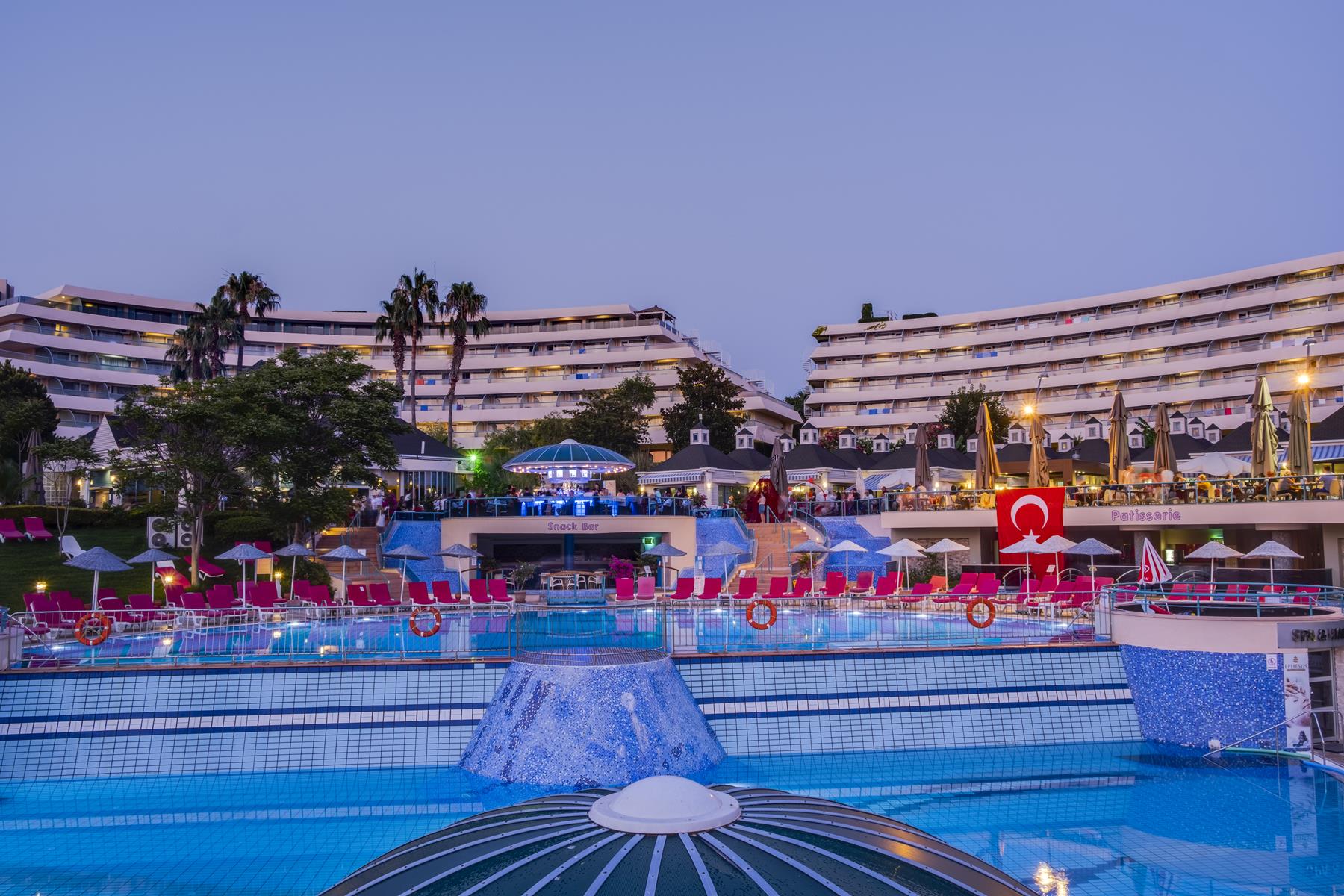 The Grand Blue Sky International Rezervasyon