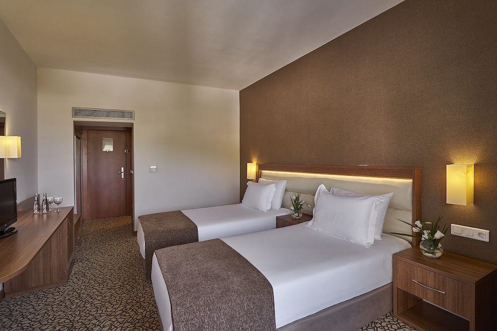 Richmond Ephesus Resort Rezervasyon