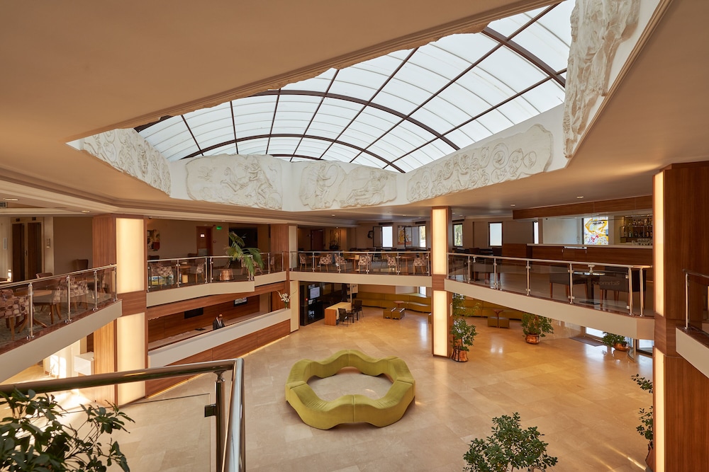 Richmond Ephesus Resort Rezervasyon