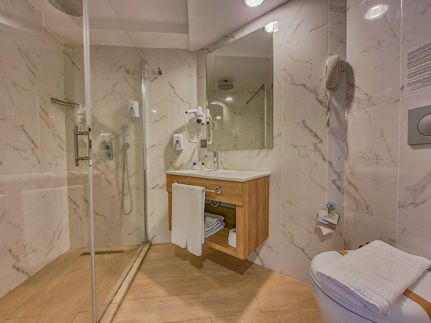 Ada Julian Hotel Marmaris Rezervasyon