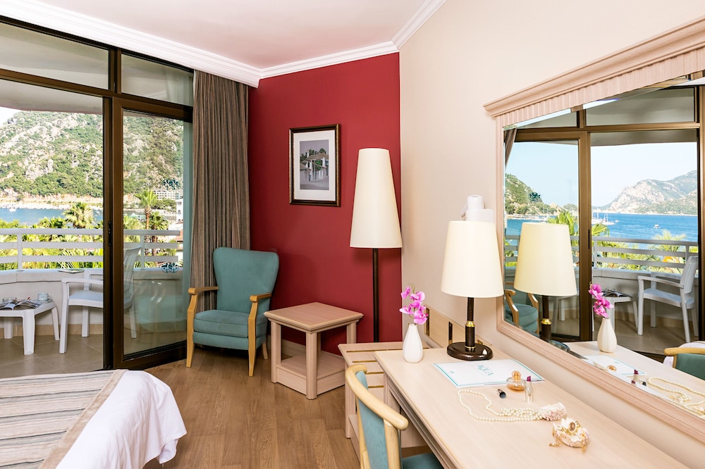 Hotel Aqua Rezervasyon