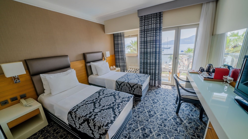 Cettia Beach Resort Rezervasyon