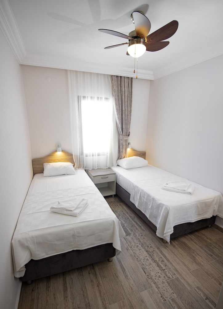 Diplomat Hotel Rezervasyon