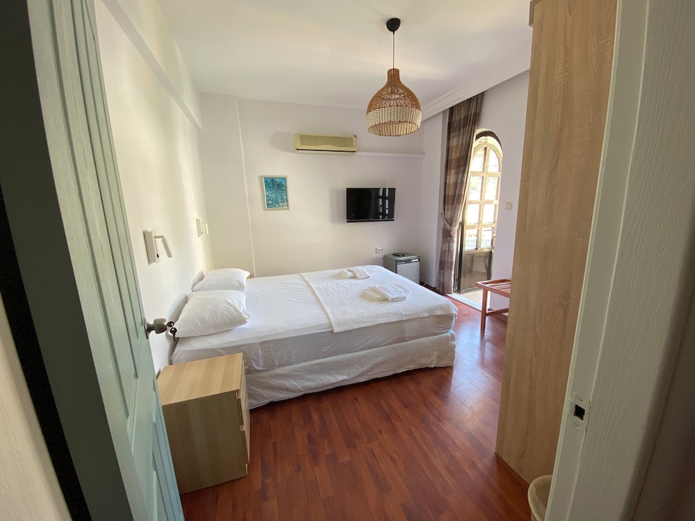 Diplomat Hotel Rezervasyon