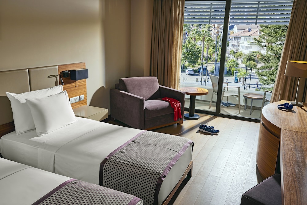TUI BLUE Grand Azur Rezervasyon