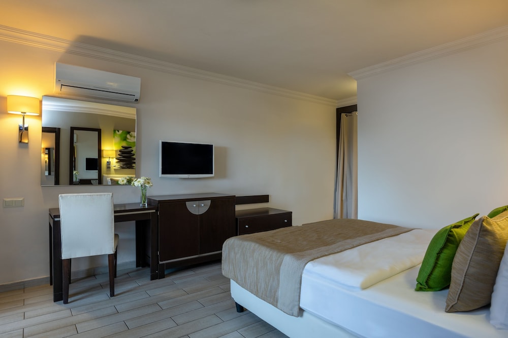 Marmaris Bay Resort Rezervasyon