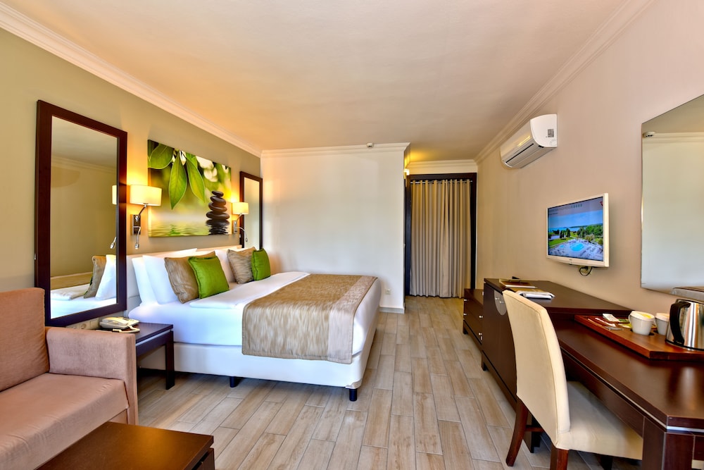 Marmaris Bay Resort Rezervasyon