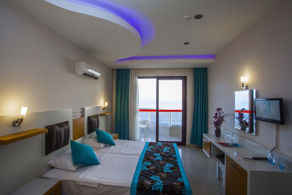 Kleopatra Ada Beach Rezervasyon