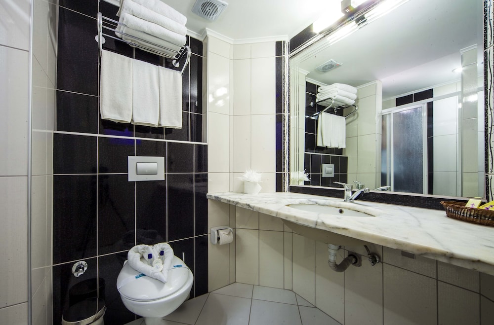 Kleopatra Ada Beach Rezervasyon