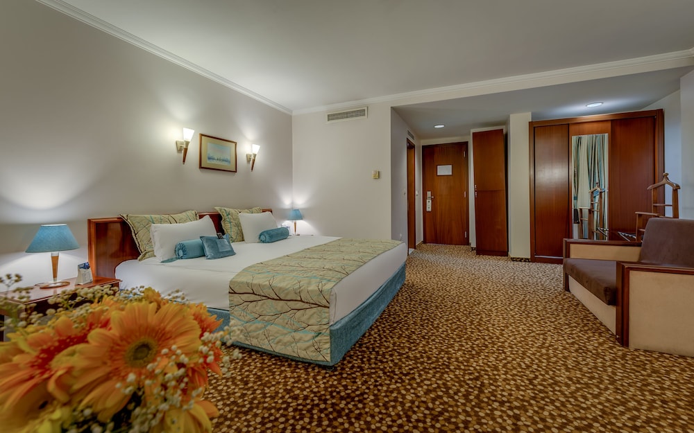 Best Western Plus Khan Hotel Rezervasyon