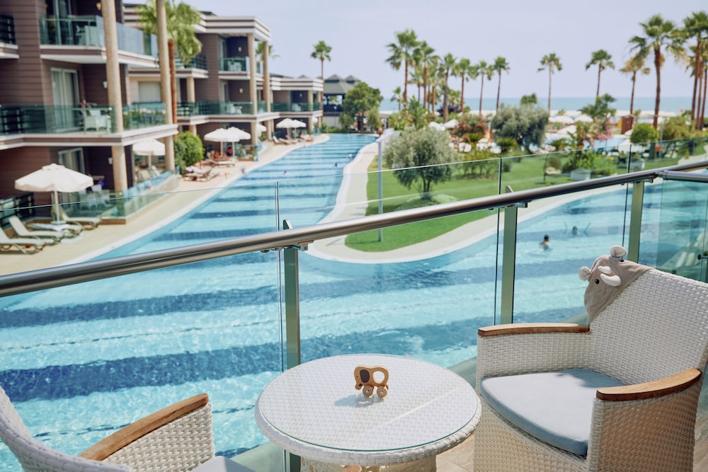 TUI MAGIC LIFE Masmavi Rezervasyon