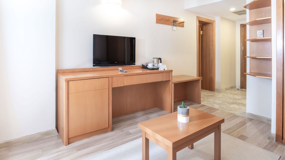 Miramare Queen Hotel Rezervasyon