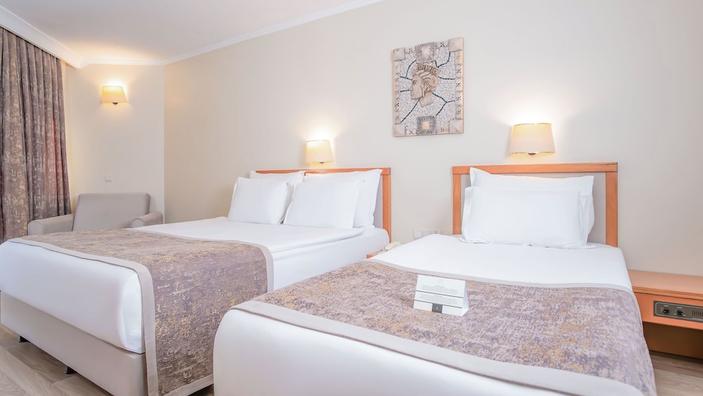 Miramare Queen Hotel Rezervasyon